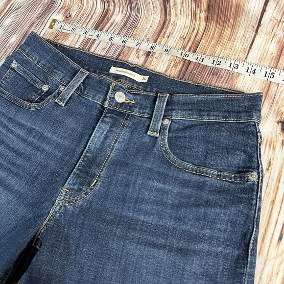 Levi's MID LENGTH SHORTS Womens Size 30 Blue Mid Rise Jean Denim 30x6 - Picture 7 of 11